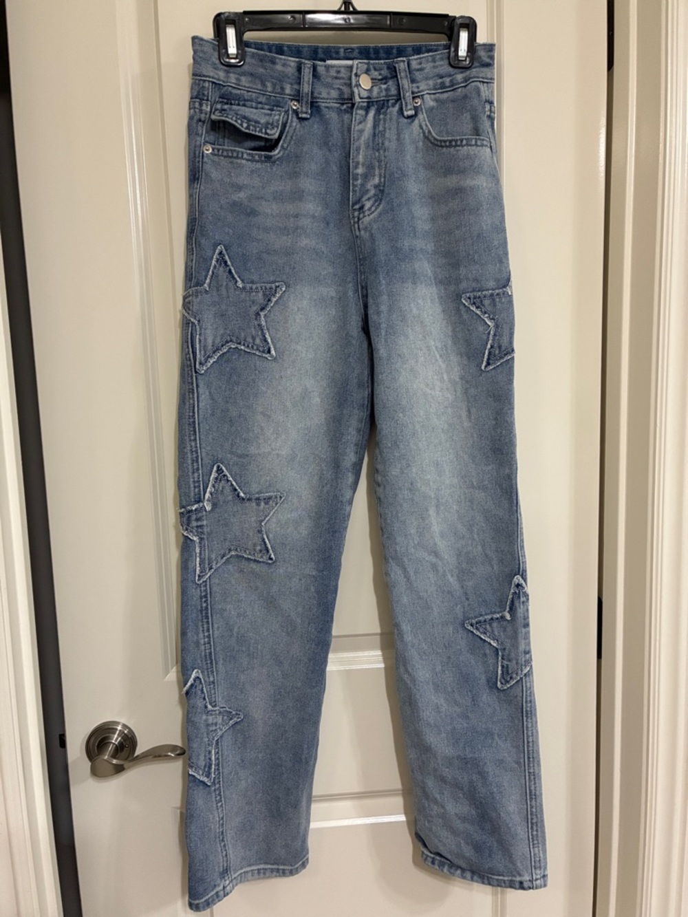 Shinne Light Blue Star-Appliqué Women’s Jeans